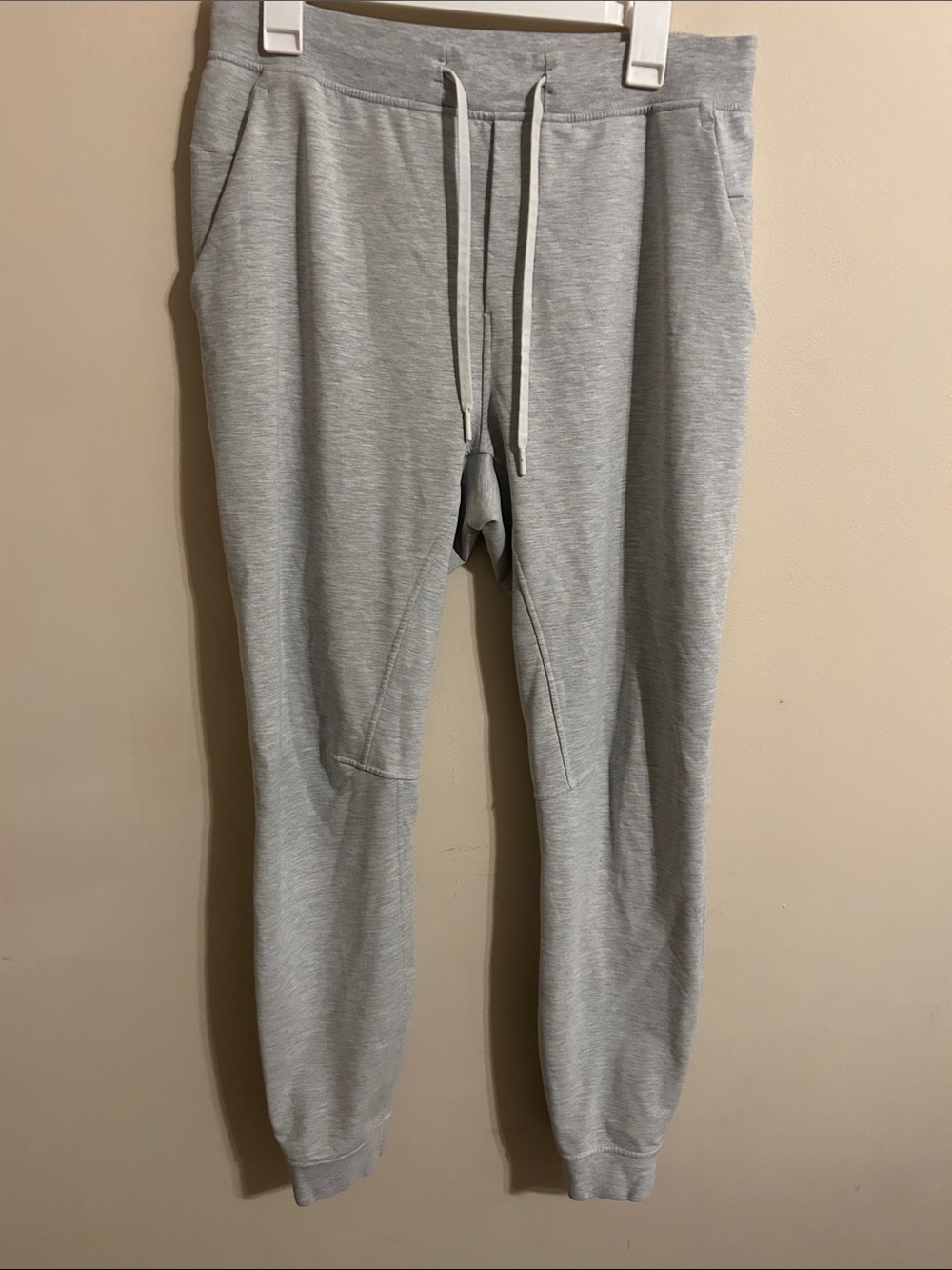Lululemon City Sweat Jogger (Tall)
Heathered Ultra Light Grey / Sea Salt